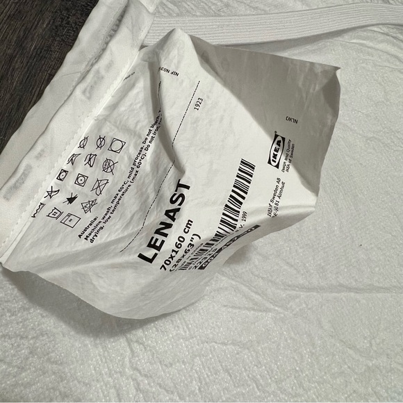 IKEA Lenast Waterproof Protector 38x75” Len x2 Fitted Sheets 38x61” - Picture 11 of 16